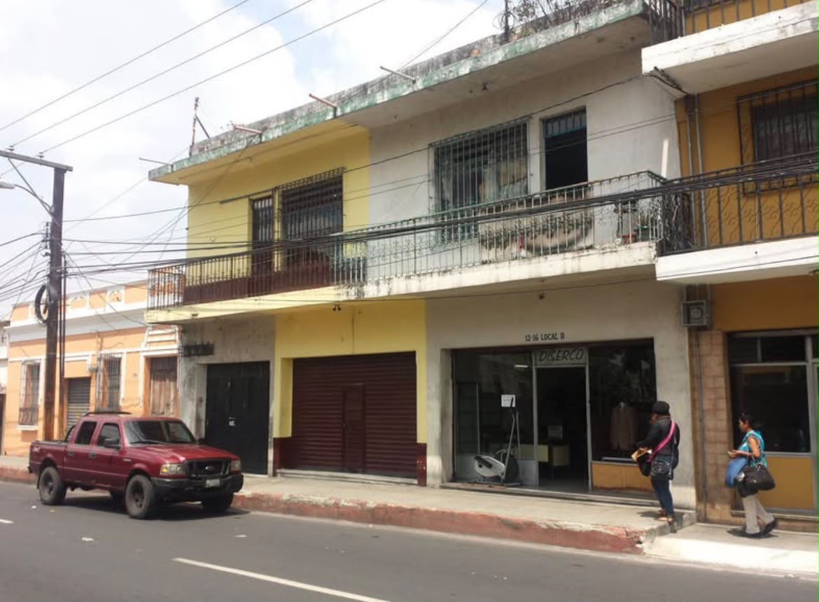 Casa Amplia en Venta Zona 1 para Instituciones o Empresas